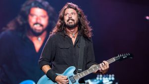 Dave Grohl, der alte Schweinerocker, beim Lollapalooza Berlin 2017 (Foto: Hella Wittenberg)