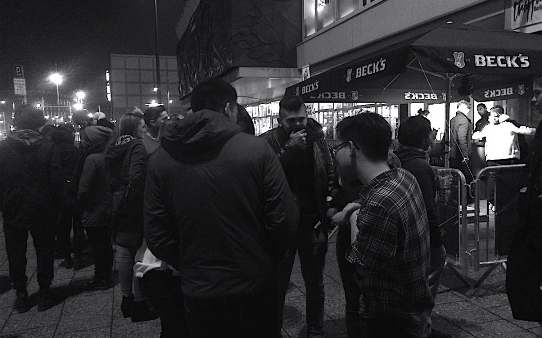 Ich habe mich auf einem Pub Crawl durch Berlin-Mitte gesoffen, damit Ihr es nicht müsst